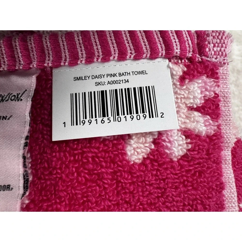 New BETSEY JOHNSON‎ Smiley Daisy Pink 2 Bath Towel And 2 Hand Towel Set